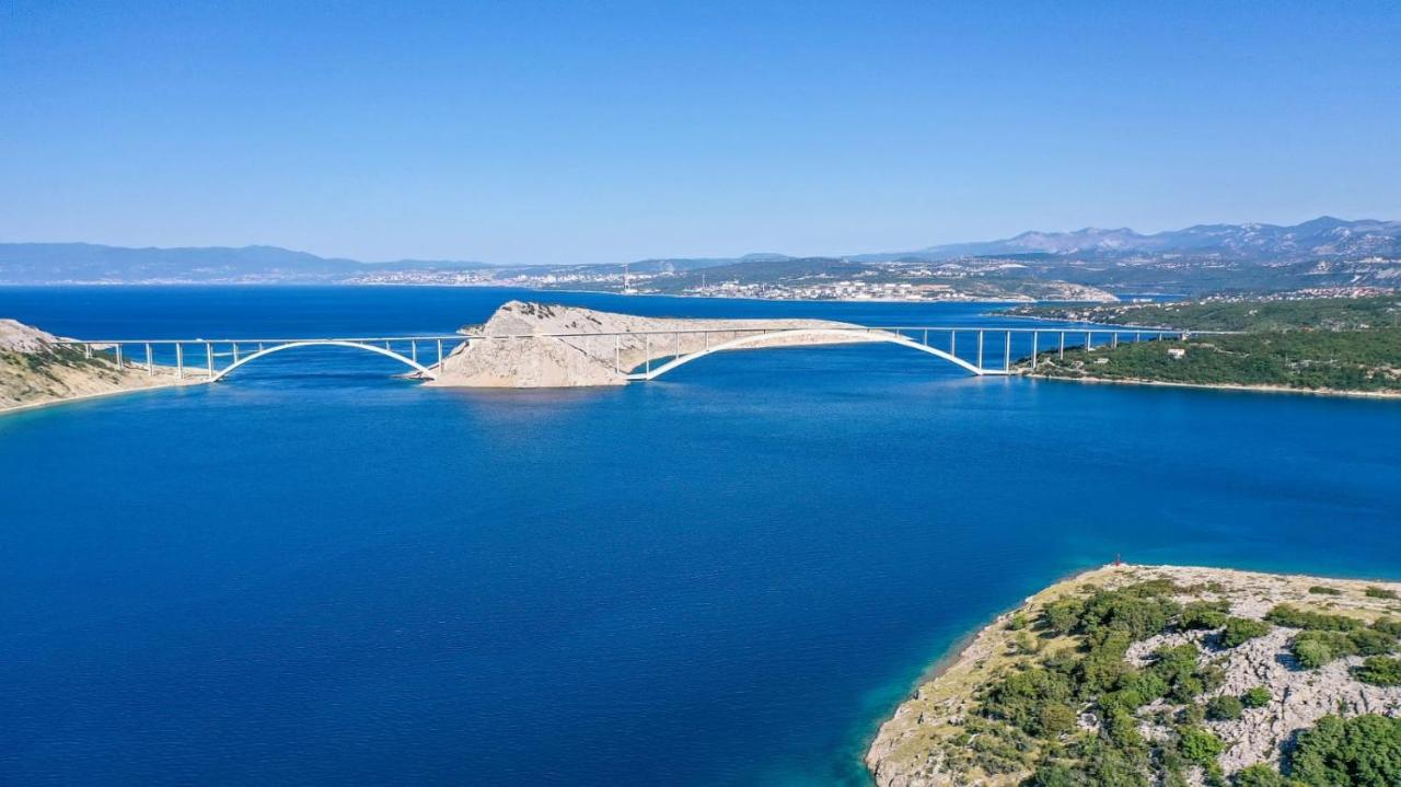 Njivice, Otok Krk, Apartman Dora מראה חיצוני תמונה