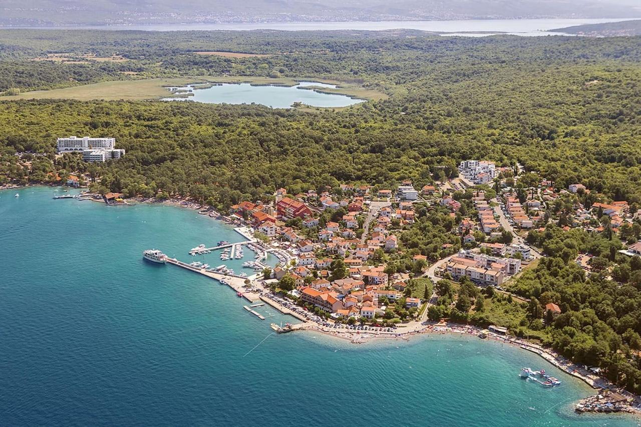 Njivice, Otok Krk, Apartman Dora מראה חיצוני תמונה